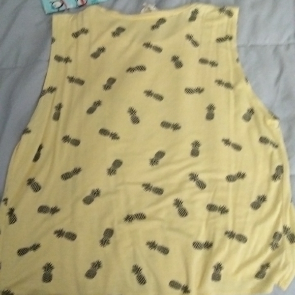 Pineapple tie front tank - Picture 3 of 3